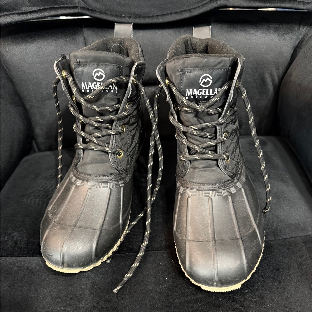 Magellan Outdoors Women’s Black Lace-Up Waterproof Snow Boots